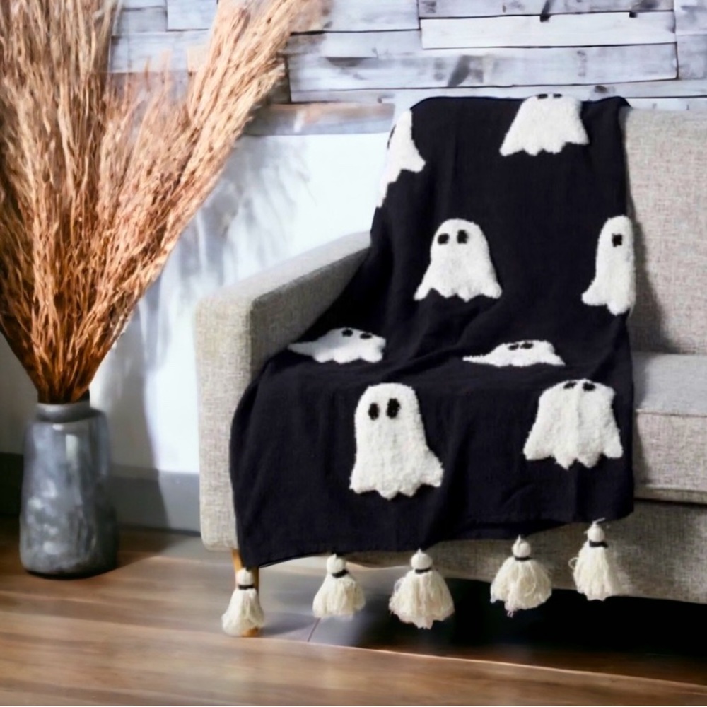 🔥NWT. RACHEL ZOE Ghost Throw Blanket Black 50 x 60